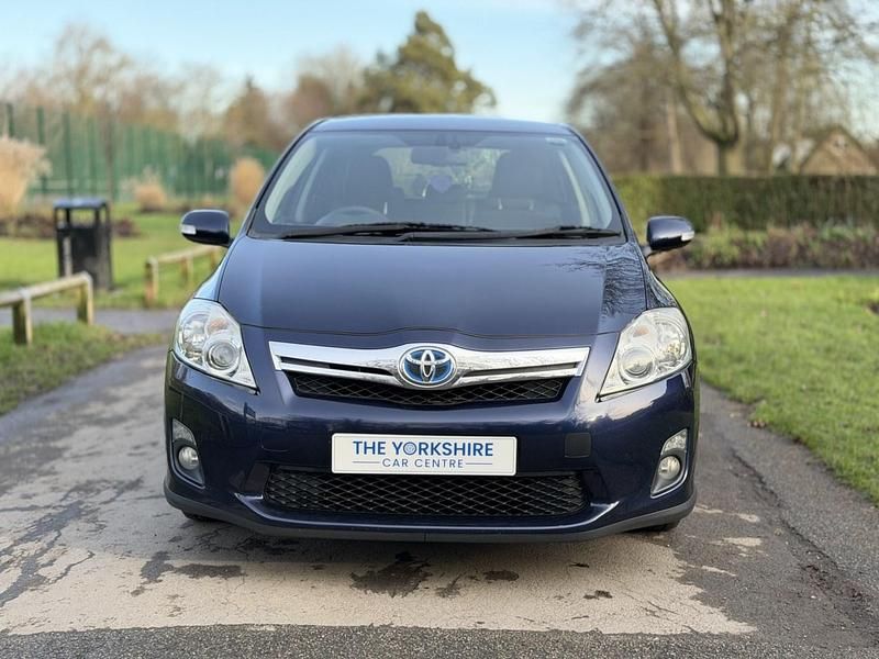 Used Toyota Auris Hybrid 2011 Blue Hatchback
