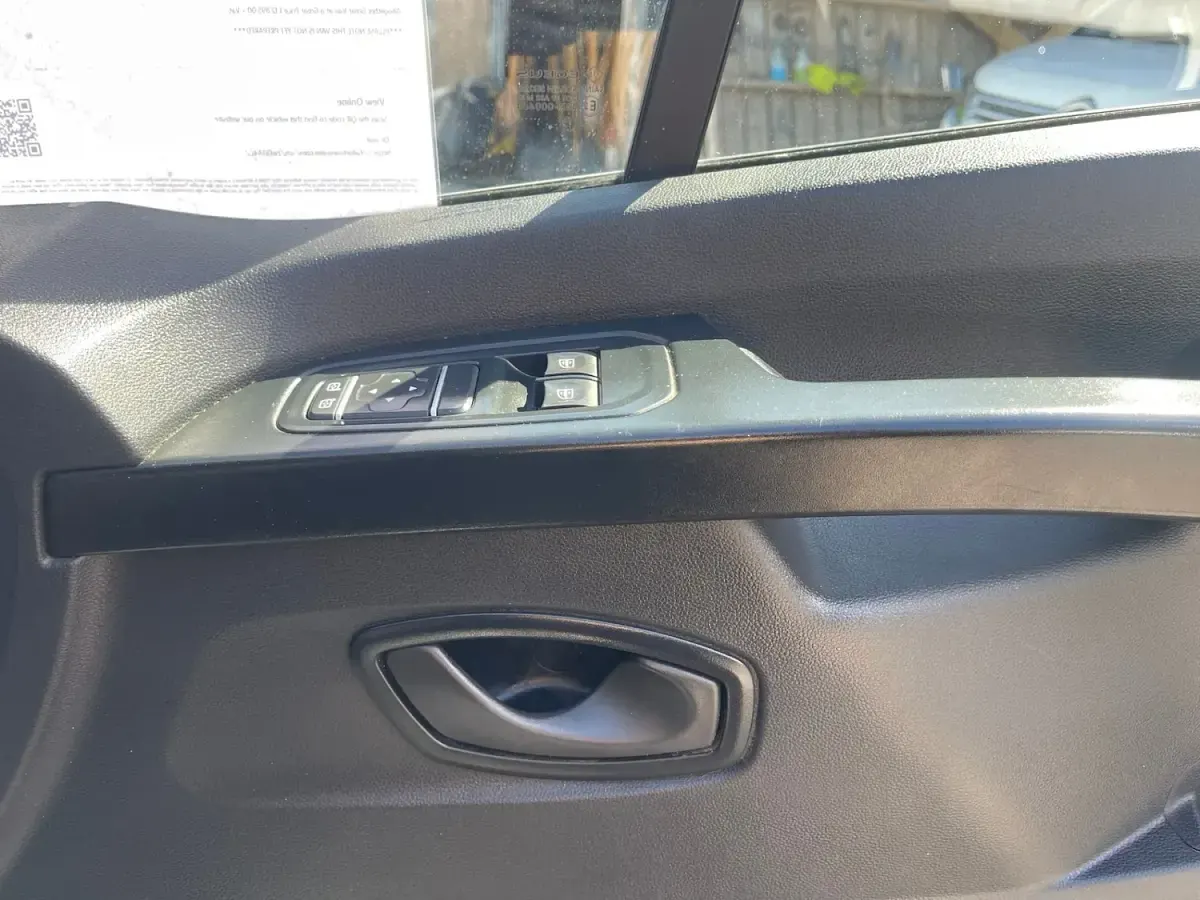 Used Renault Trafic Business 2023 White MPV