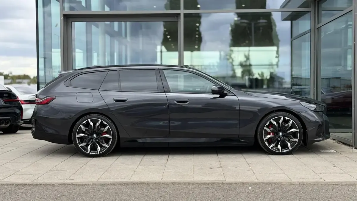 Used BMW i5 M Sport 250 kW (340 HP) 2026 Grey Estate