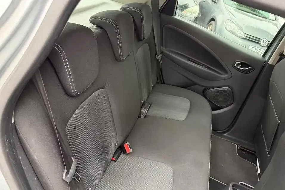 Used Renault Zoe Dynamique 80 kW (109 HP) 2019 Grey Hatchback