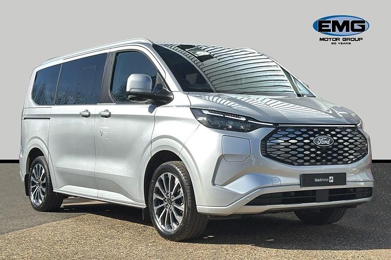 Used Ford Tourneo Titanium X 160 kW (218 HP) 2025 Silver MPV