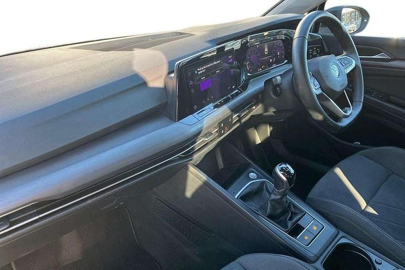 Used VW Golf VIII Style 130 HP (95 kW) 2021 Black Estate