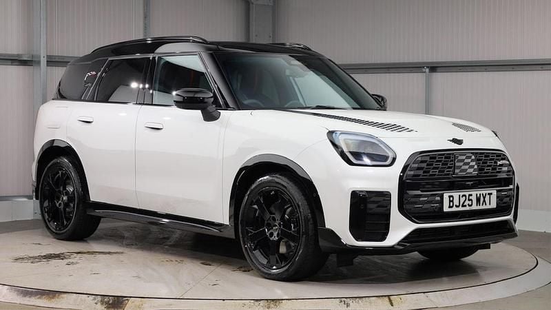 White Used 2025 Mini Countryman SUV | £32,500 (Good price) - Image 1/4