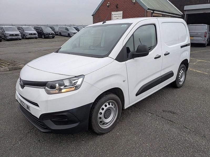 Used Toyota Proace Active 120 HP (88 kW) 2022 White MPV