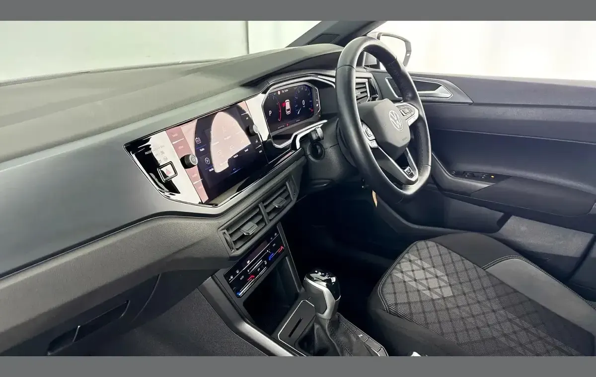 Used VW Polo R-line 95 HP (69 kW) 2022 Silver Hatchback
