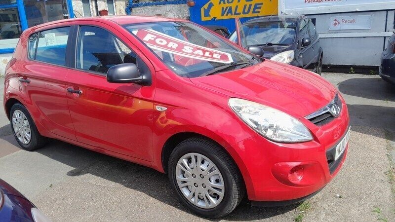 Red Used 2010 Hyundai i20 Classic Hatchback | £1,890 (Fair price) - Image 1/4