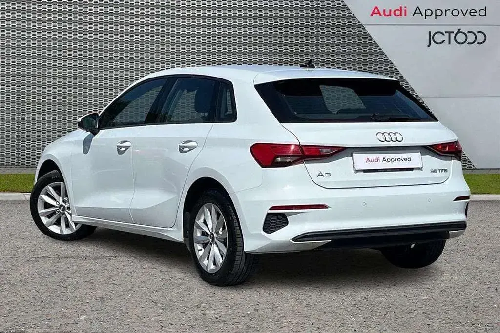 Used Audi A3 147 HP (108 kW) 2020 White Sedan