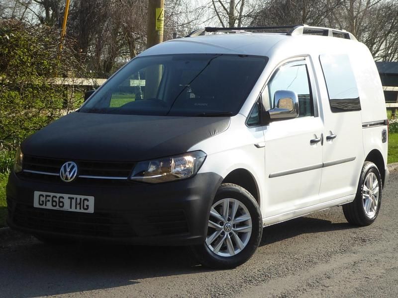 Used VW Caddy Startline 75 HP (55 kW) 2016 White MPV