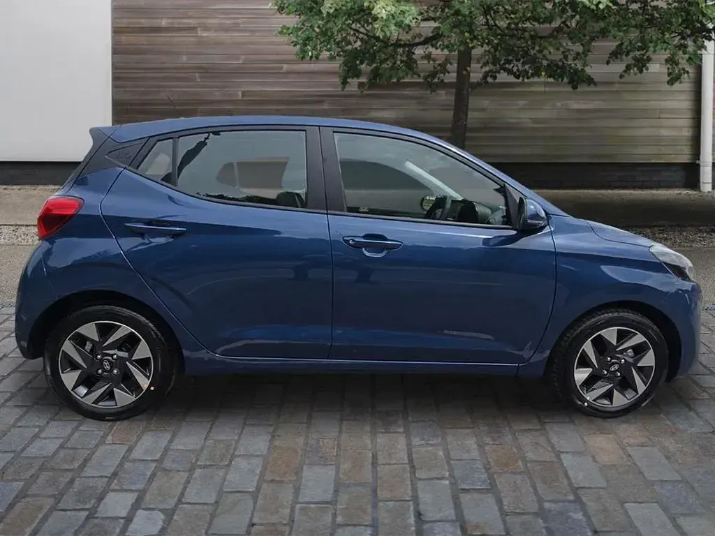 Used Hyundai i10 Advanced 63 HP (46 kW) 2026 Hatchback
