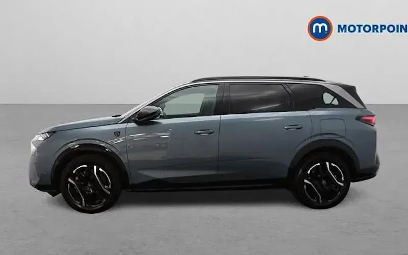 Used Peugeot e-5008 GTi 156 kW (213 HP) 2026 Blue SUV