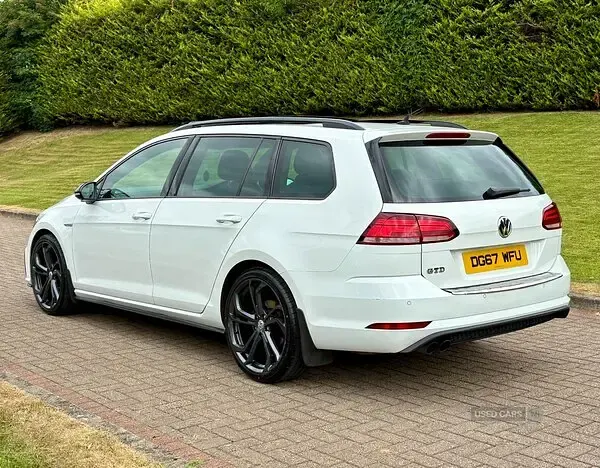 Used VW Golf VII GTD 184 HP (135 kW) 2017 White Estate
