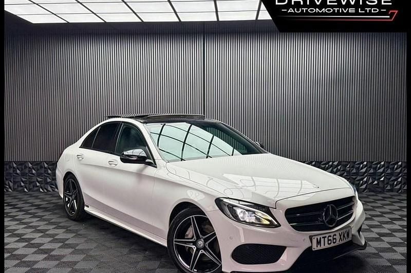 Used Mercedes C220 AMG Line Premium Plus 170 HP (125 kW) 2016 White Sedan
