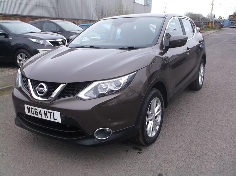 Used Nissan Qashqai Acenta 2014 Beige SUV