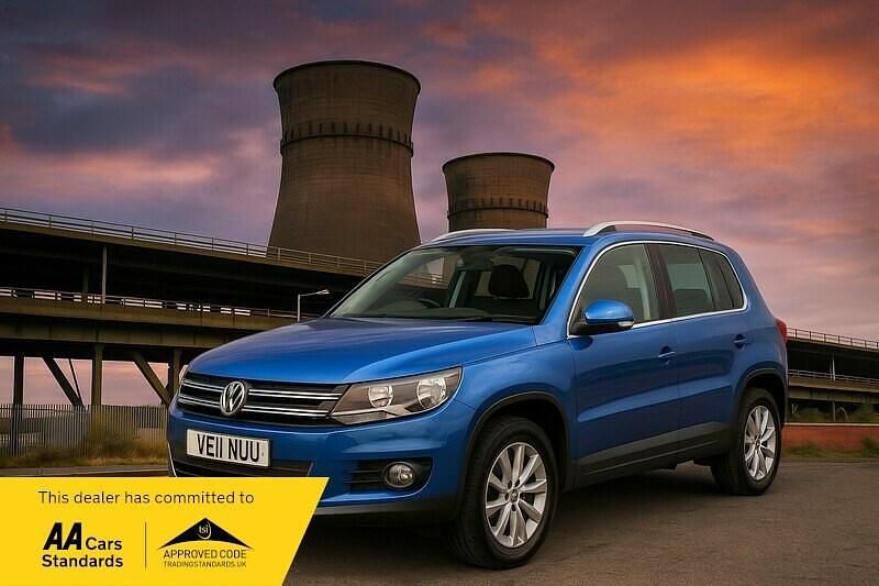 Blue Used 2011 VW Tiguan Match SUV | £4,490 (Fair price) - Image 1/3