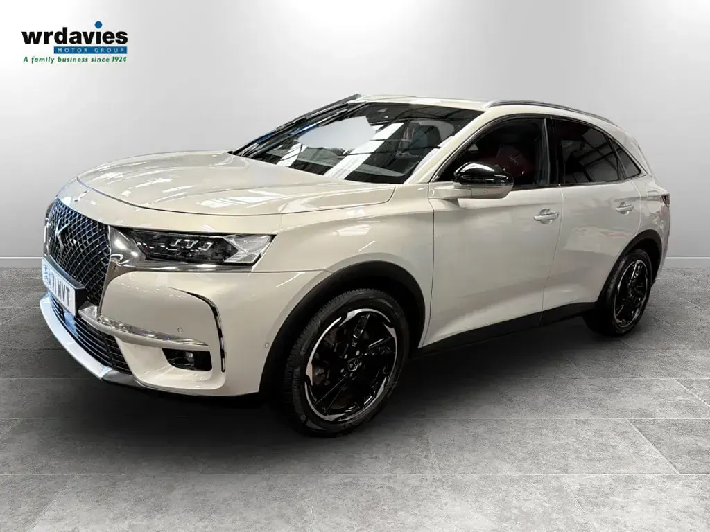 Used DS Automobiles DS7 Crossback Prestige 225 HP (165 kW) 2021 White SUV