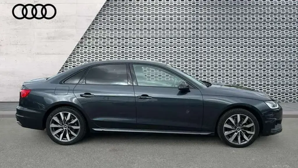Used Audi A4 Sport 150 HP (110 kW) 2022 Grey Sedan