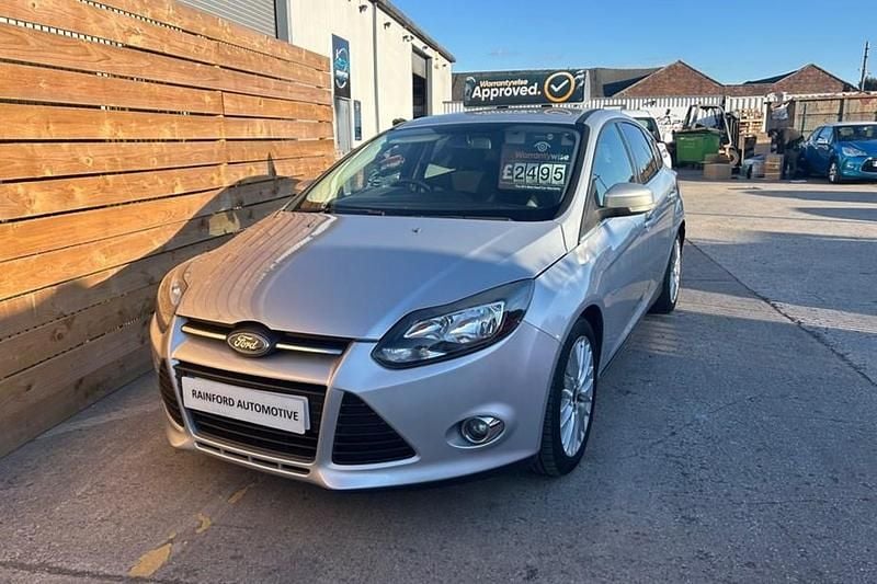 Used 2013 Ford Focus Zetec Hatchback | £2,495 (Good price) - Image 1/1