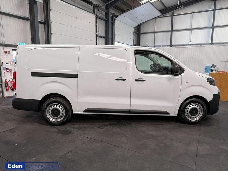Used Peugeot Expert S 2025 White Van