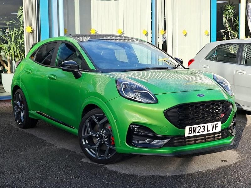 Green Used 2023 Ford Puma ST Hatchback | £19,989 (Fair price) - Image 1/4