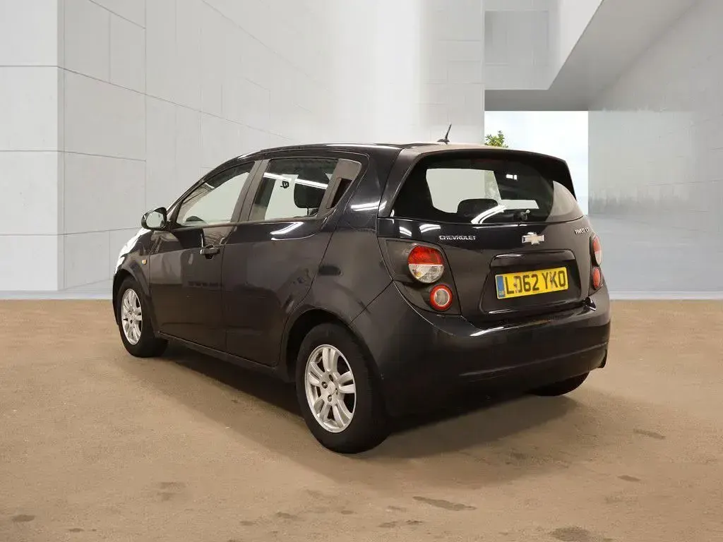Used Chevrolet Aveo LT 86 HP (63 kW) 2012 Black Hatchback