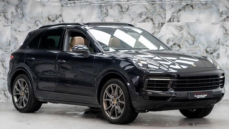 Black Used 2018 Porsche Cayenne SUV | £43,989 (Fair price) - Image 1/4