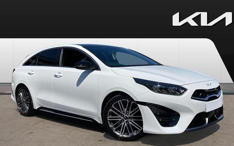 Used 2025 Kia ProCeed GT-Line S Hatchback | £23,921 (Fair price) - Image 1/4