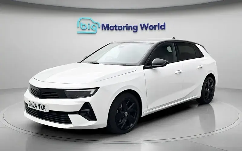 Used Vauxhall Astra 131 HP (96 kW) 2026 Hatchback