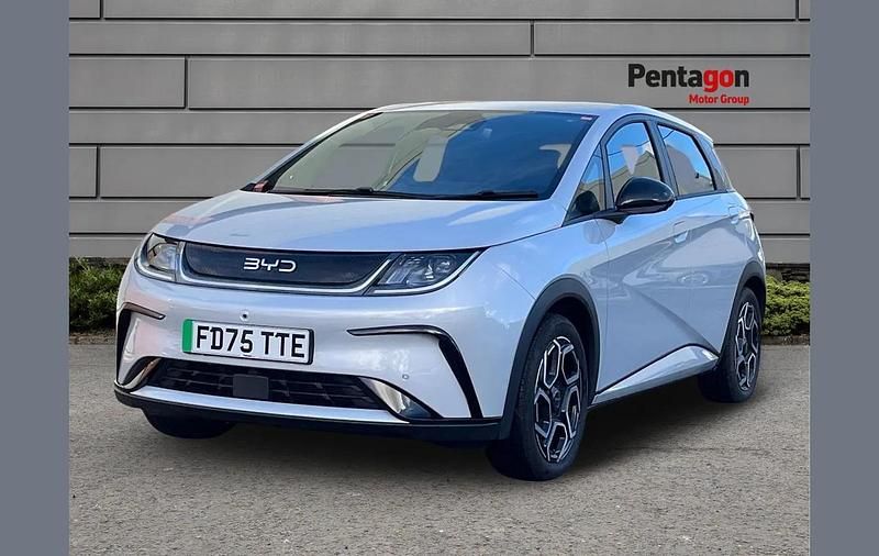 Used BYD Dolphin Comfort 150 kW (204 HP) 2025 White Hatchback