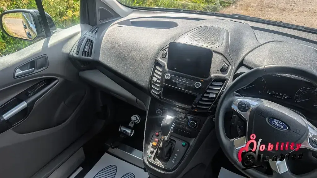 Used Ford Tourneo Connect Titanium 120 HP (88 kW) 2021 Black MPV