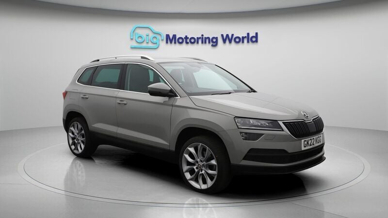 Used 2022 Skoda Karoq SE L SUV | £19,600 (Fair price) - Image 1/4