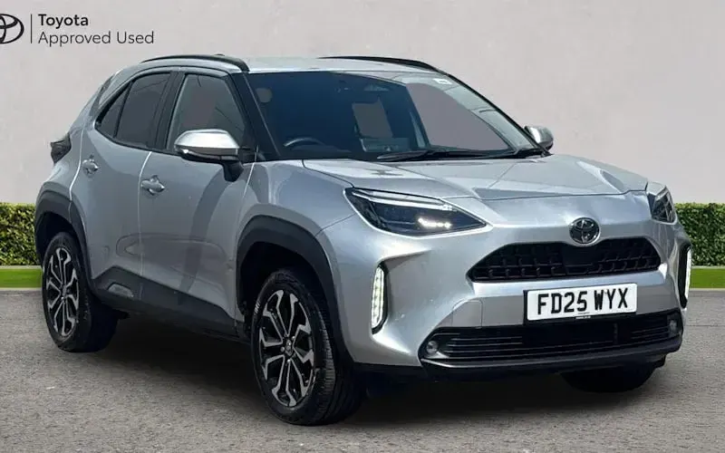 Used Toyota Yaris Cross Design 116 HP (85 kW) 2025 SUV