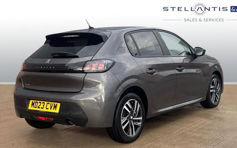 Used Peugeot 208 Active+ 102 HP (75 kW) 2023 Grey Hatchback