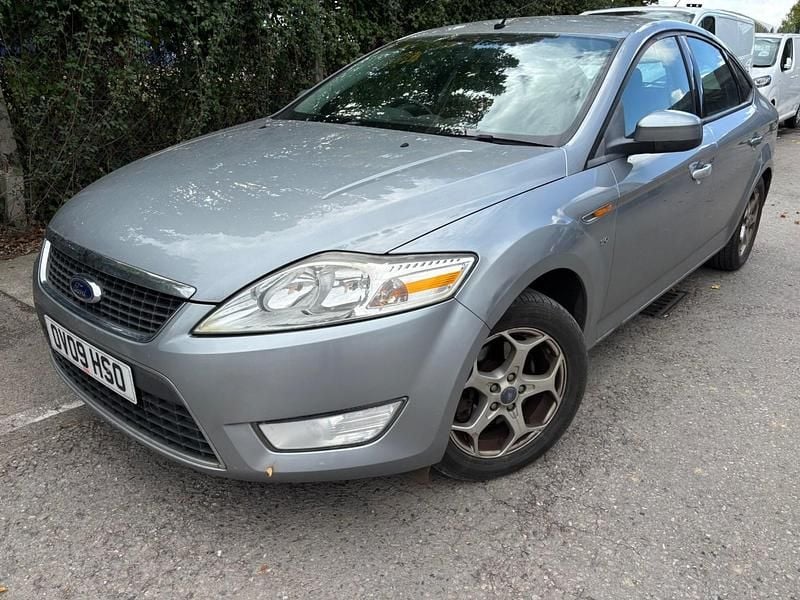 Silver Used 2009 Ford Mondeo Zetec Hatchback | £995 (Good price) - Image 1/4