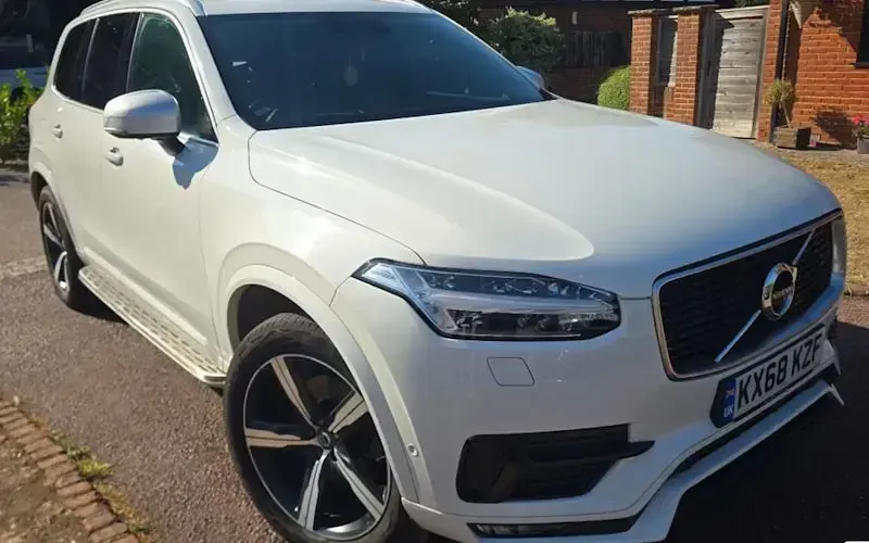 Used Volvo XC90 R-Design 235 HP (172 kW) 2018 SUV