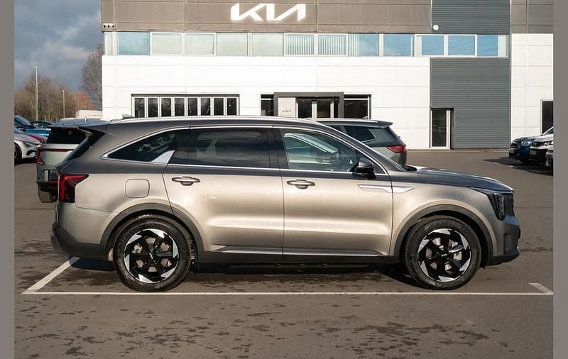 Begagnad Kia Sorento 248 HK (182 kW) 2025 Grå SUV