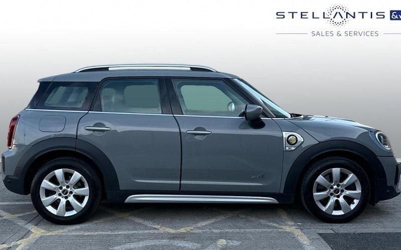 Used Mini Cooper S Classic 220 HP (161 kW) 2022 Hatchback