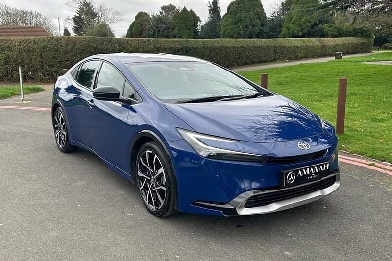 Used Toyota Prius 2025 Blue Hatchback