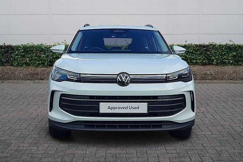 Used VW Tiguan Life 150 HP (110 kW) 2024 White SUV