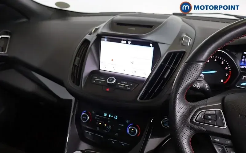 Used Ford Kuga ST-Line 150 HP (110 kW) 2019 White SUV