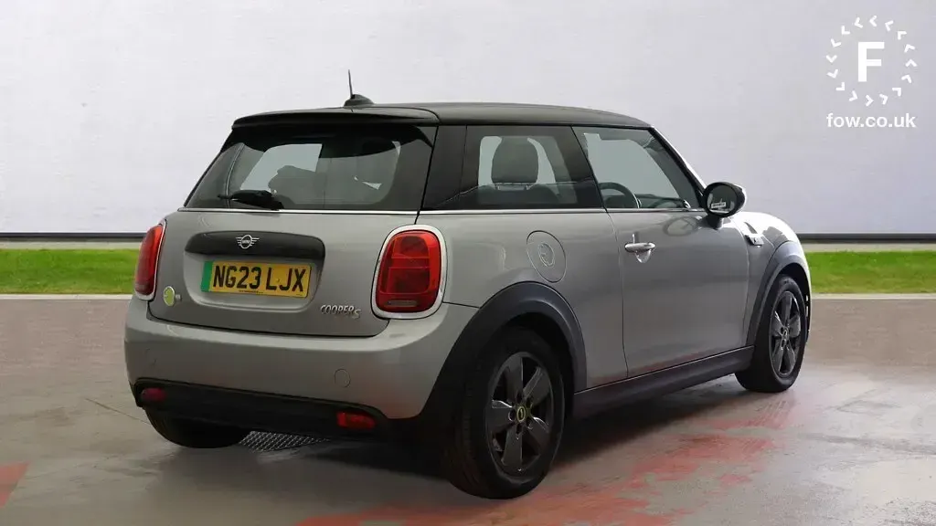 Used Mini Cooper S Hatch 135 kW (184 HP) 2023 Silver Hatchback