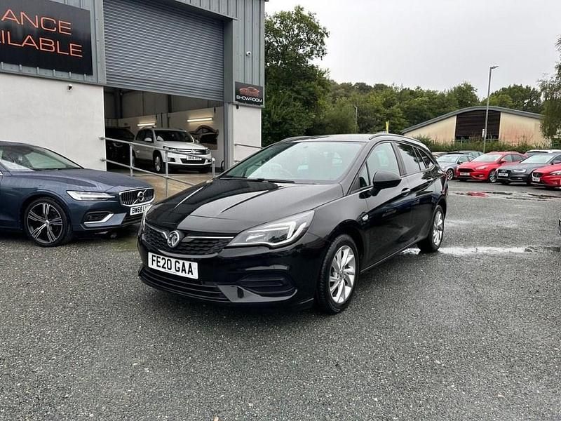 Used Vauxhall Astra Business Edition 122 HP (89 kW) 2020 Black Estate