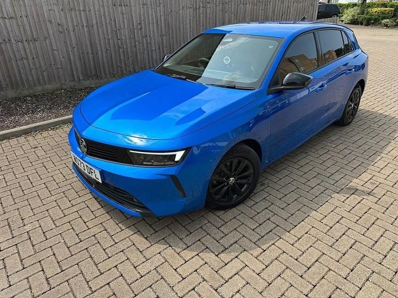 Blue Used 2024 Vauxhall Astra Design Edition Hatchback | £9,990 - Image 1/4