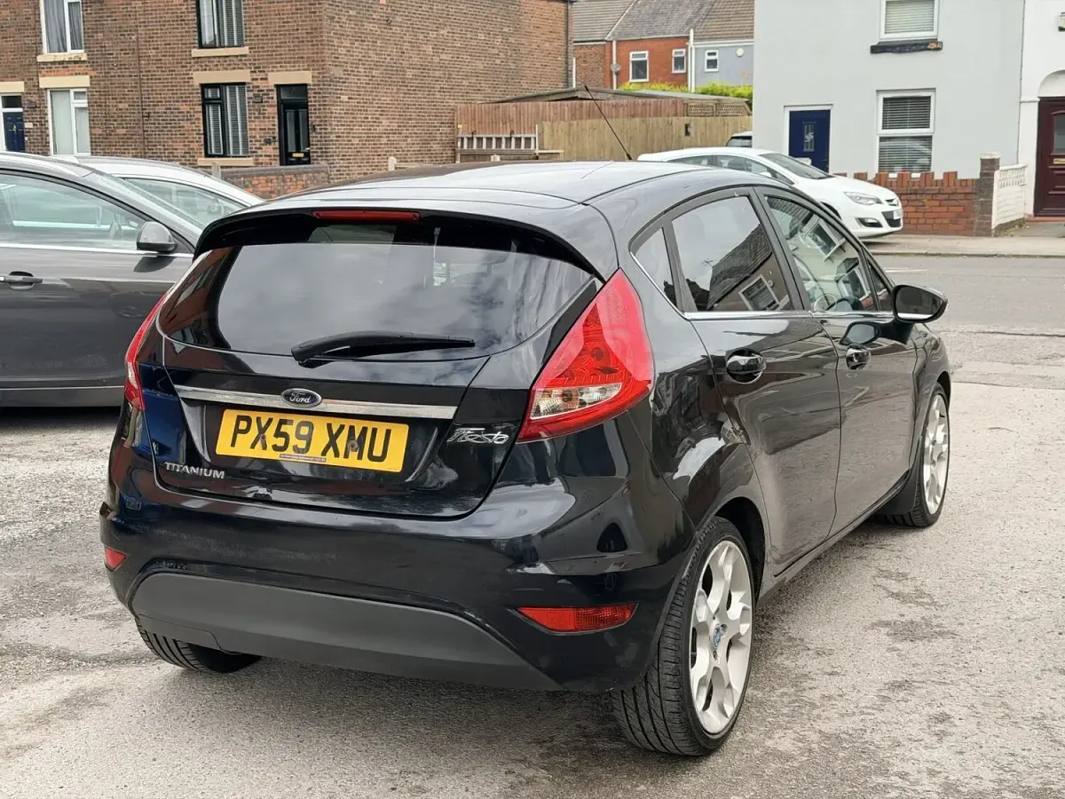 Used Ford Fiesta Titanium 2009 Black Hatchback