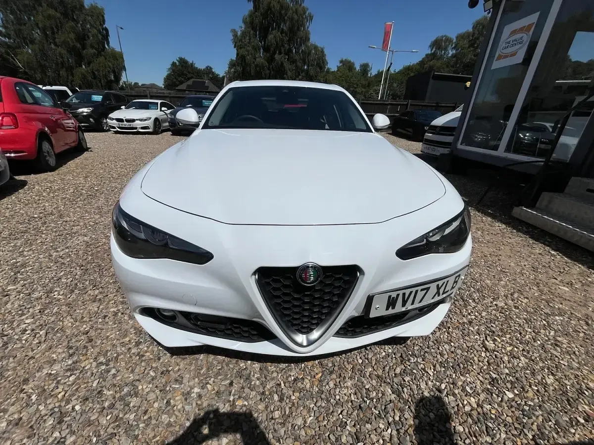 Used Alfa Romeo Giulia Super 180 HP (132 kW) 2017 White Sedan
