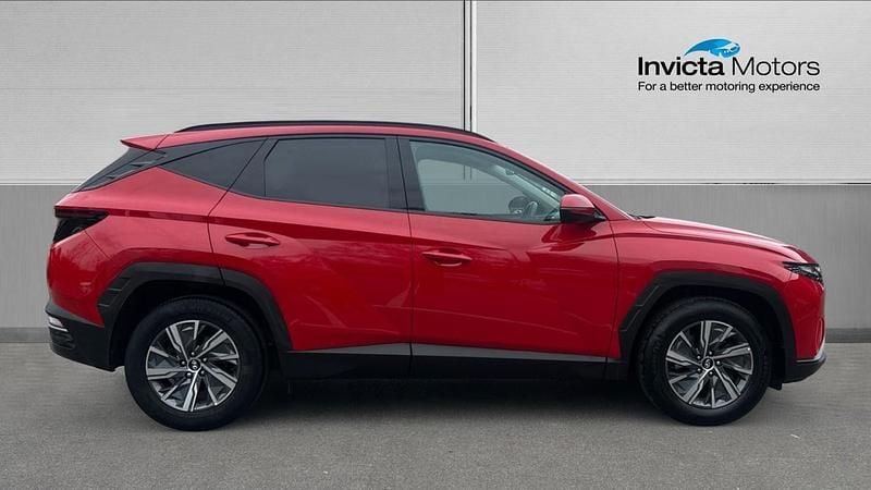 Used Hyundai Tucson SE 150 HP (110 kW) 2022 Red SUV