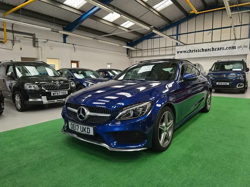 Begagnad Mercedes C250 AMG line 2017 Blå Sportkupé