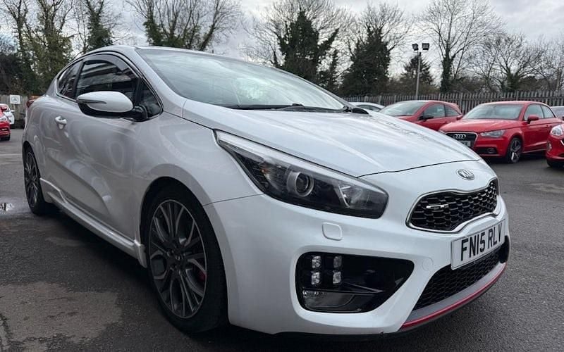 Used Kia ProCeed GT 204 HP (150 kW) 2015 White Hatchback