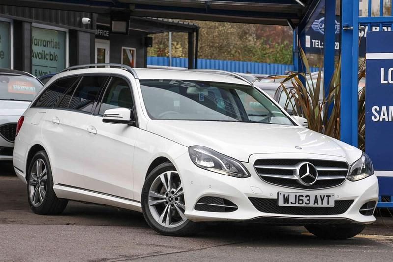 Used Mercedes E220 SE 2013 White Estate