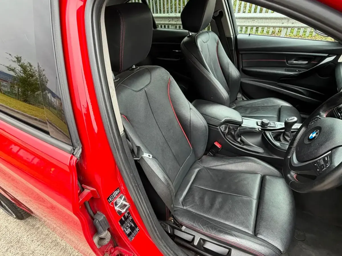 Used BMW 320 Sport Line 2012 Red Sedan