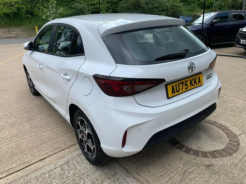 Used MG MG3 SE 194 HP (142 kW) 2025 White Hatchback